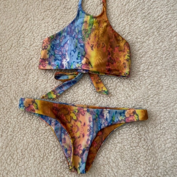 🎉Host Hot Pick🎉 Beach Riot bikini size small - Picture 3 of 9